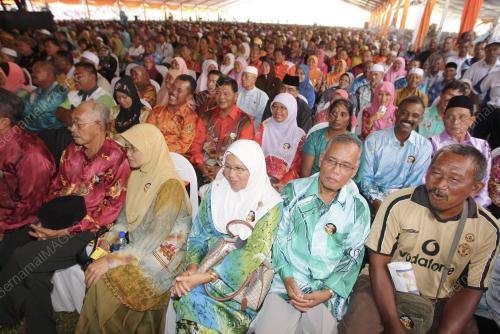 MOHD NAJIB TUN ABDUL RAZAK