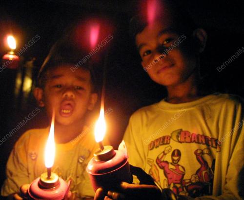 PELITA AYAM