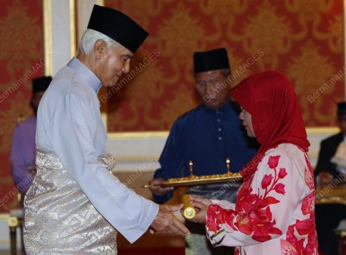 SULTAN AZLAN SHAH
