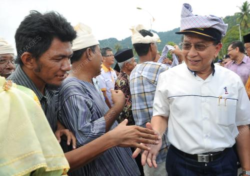 PK06_10112012_RAIS_YATIM