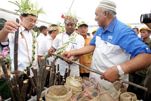 ZAMBRY ABDUL KADIR