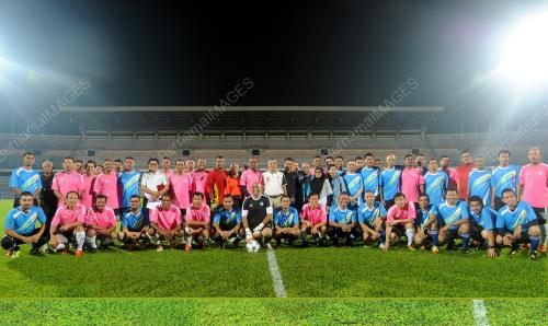 PK06_11082015_BOLA