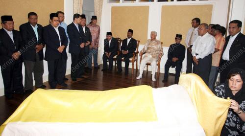RAJA AZLAN SHAH