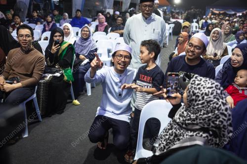 MUHAMMAD KAMIL ABDUL MUNIM