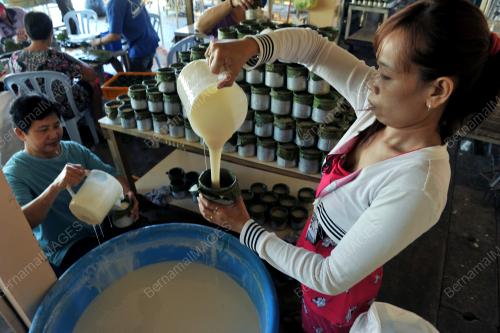 PK06_16022015_kuih_bakul
