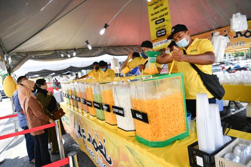 JUALAN AIR MANGGA ASLI RAIH SAMBUTAN PELANGGAN IPOH 