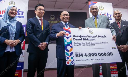 DATUK SERI SAARANI MOHAMAD