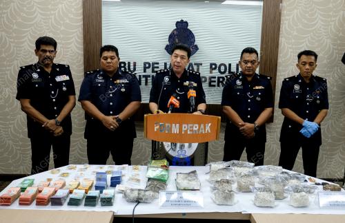 SIDANG MEDIA NARKOTIK