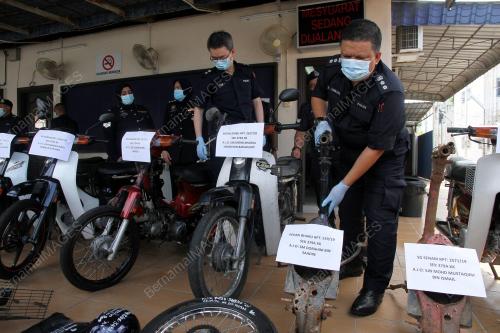 RAMPASAN MOTOSIKAL CURI GENG FARID TEMARA