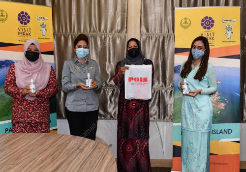 DATUK NOLEE ASHILIN MOHAMMED RADZI