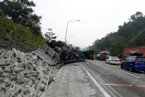 KEMALANGAN LEBUHRAYA PLUS