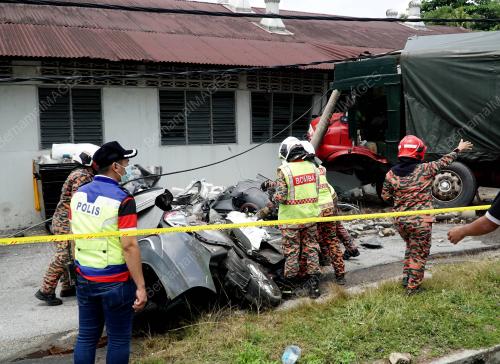 KEMALANGAN MAUT DI JALAN CHEMOR-JELAPANG