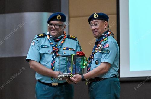 DATUK AHMAD SHAZILY ISMAIL BAKTI