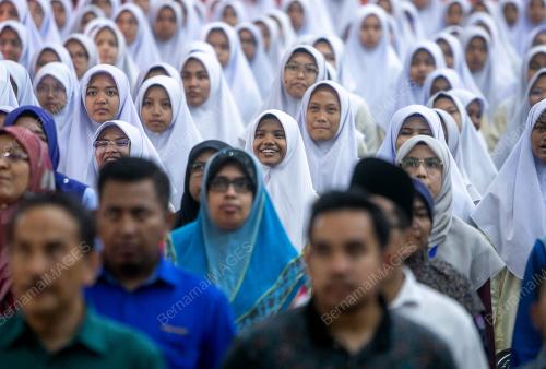 MAKTAB RENDAH SAINS MARA LENGGONG