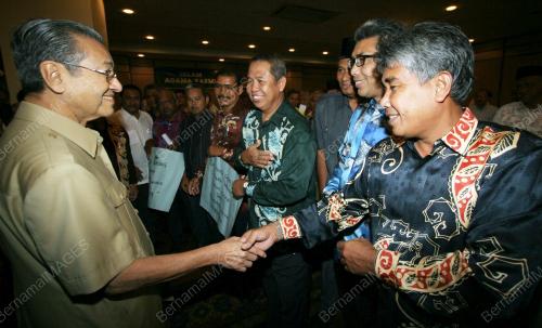 TUN MAHATHIR MOHAMAD
