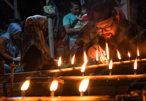PEMBUAT BULUH TRADISIONAL