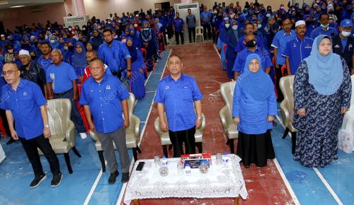 DATUK SERI SAARANI MOHAMAD