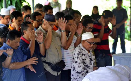 PK06_21112012_JENAZAH