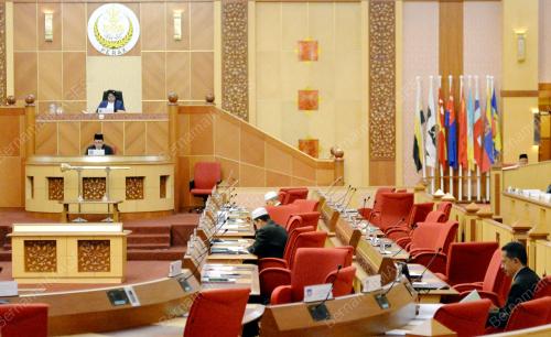 PK06_21112016_DEWAN_PERAK