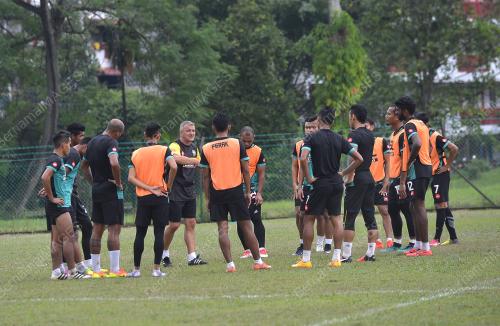 PK06_22022017_BOLA_PERAK