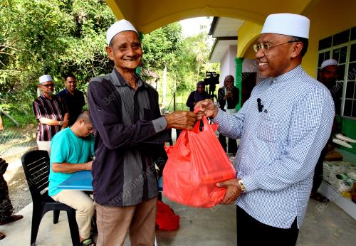DATUK IDRIS AHMAD