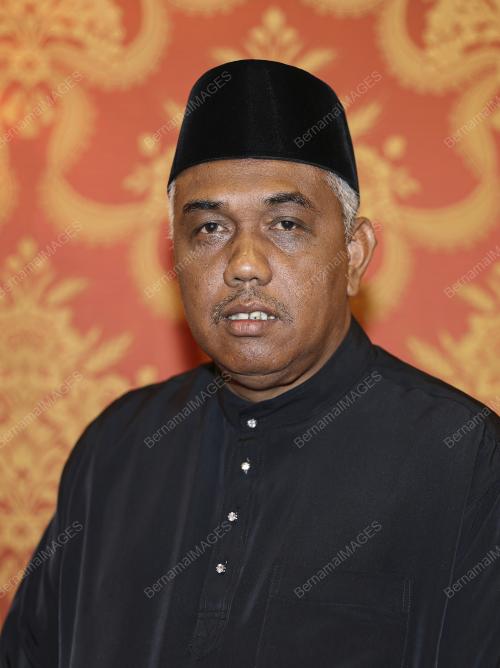 ISTIADAT MENGANGKAT SUMPAH EXCO PERAK