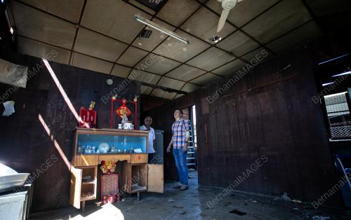 RUMAH_RIBUT