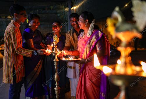 TINJAUAN SAMBUTAN DEEPAVALI