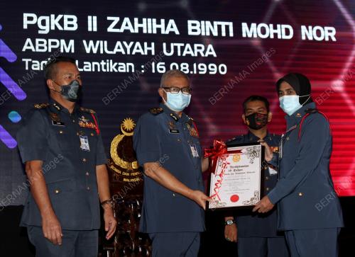 DATUK SERI MOHAMMAD HAMDAN WAHID