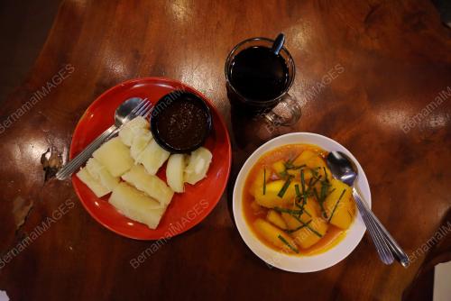 PENJAN CARAMEL MAT REZEKI