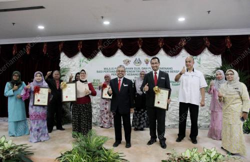 DATUK RUMAIZI BAHARIN
