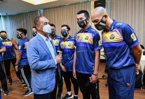 MAJLIS PENGUMUMAN BARISAN PEMAIN PERAK BISON KE STL