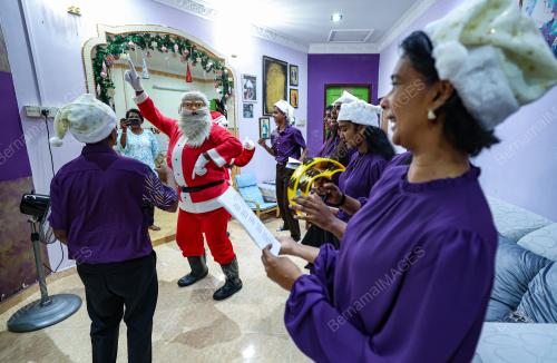 TINJAUAN SAMBUTAN KRISMAS