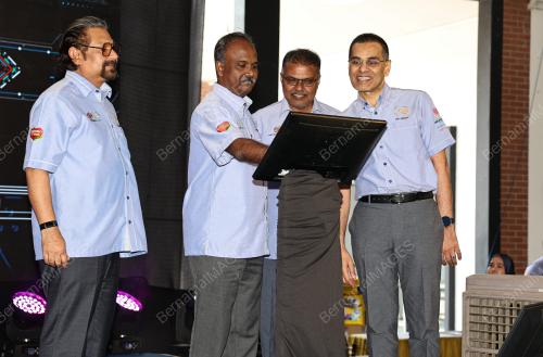 V. SIVAKUMAR