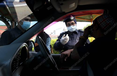 SEKATAN JALAN RAYA