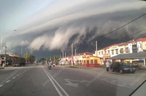 PK06_25082016_AWAN