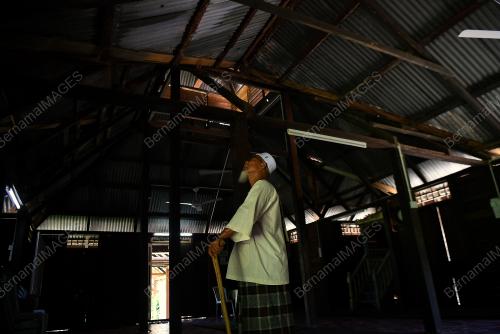 MASJID RAJA KAMPUNG CHEPOR LENGGONG