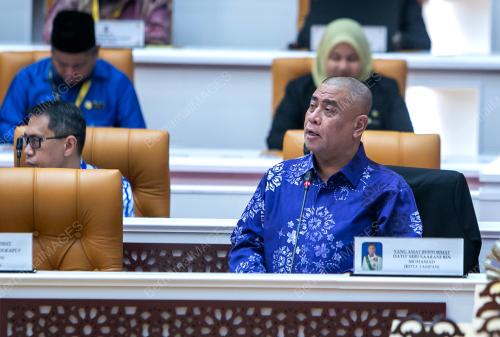 DATUK SERI SAARANI MOHAMAD