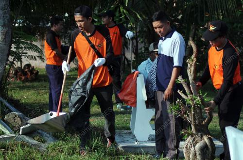 PK06_28072018_GOTONG_ROYONG