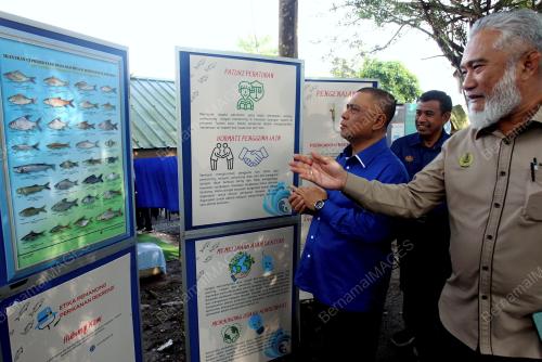 DATUK SERI SAARANI MOHAMAD