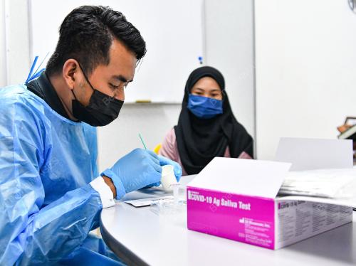 DEMO PENGGUNAAN KIT UJIAN KENDIRI COVID TEST