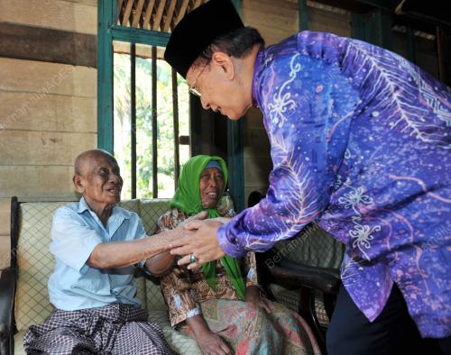 DATUK SERI DR. RAIS YATIM