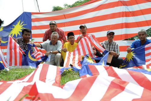 PK06_30082013_BENDERA