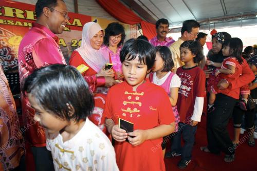 PK07_03022011_TAHUN_BARU_CINA