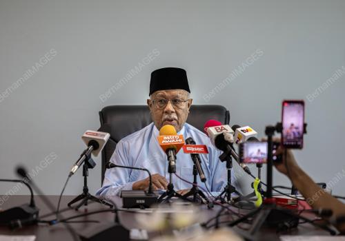 DATUK SERI WAN ZAHIDI WAN TEH