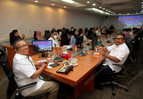 DATUK DR ABD LATIFF AHMAD