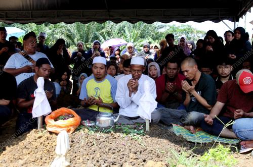 KEJADIAN KEPALA AIR DI KAMPUNG POH