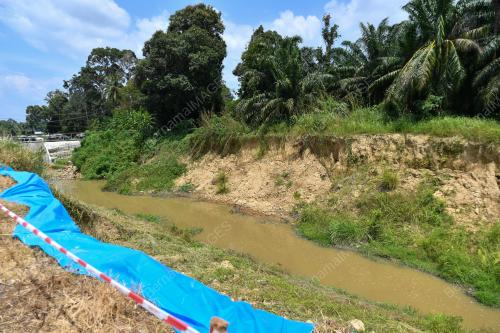 HAKISAN TANAH