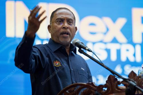 DATUK SERI DR ZAMBRY ABDUL KADIR