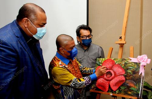 DATUK SERI SAARANI MOHAMAD